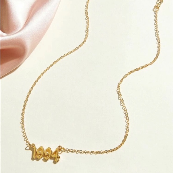LAST ONE 1994 Old English Birth Year Necklace - Picture 4 of 6